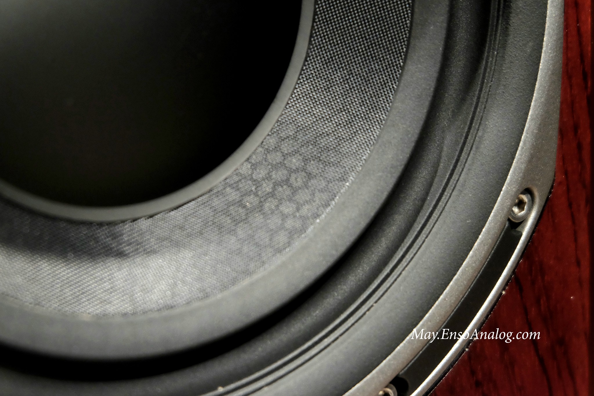 Triangle Magellan Cello